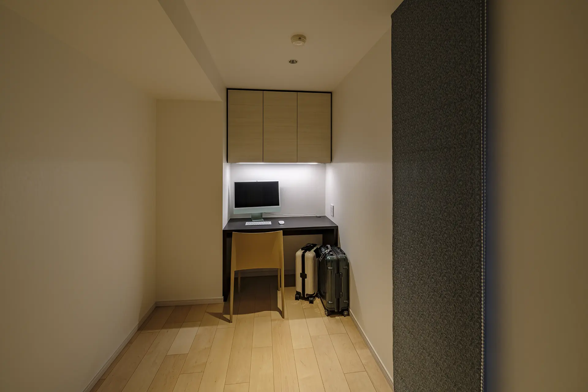 既存のクローゼットを作り変えた空間